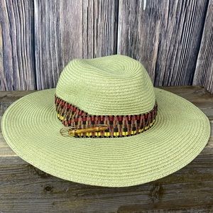 Giovannio NY - Natural Fiber Hat W/ Colored Wide Hat Band & Decretive Safety-Pin